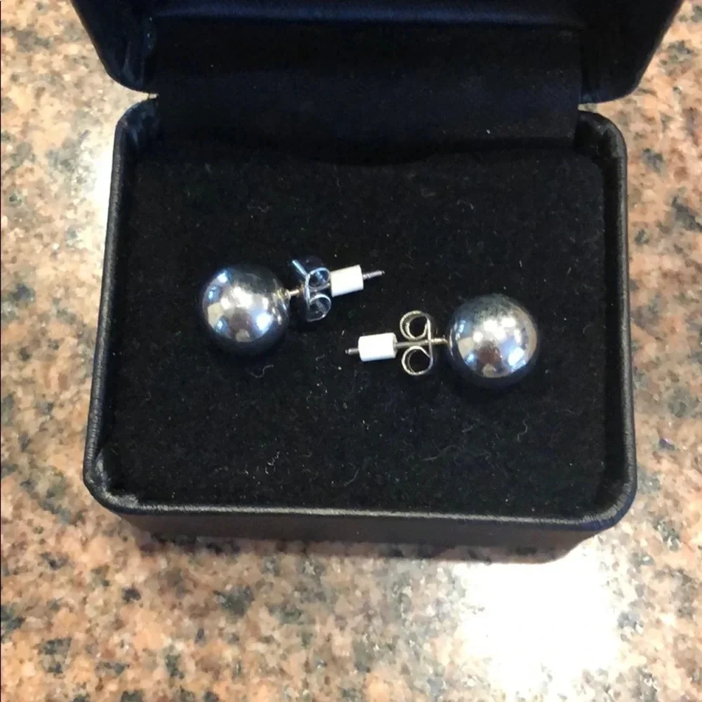 N/A large silver